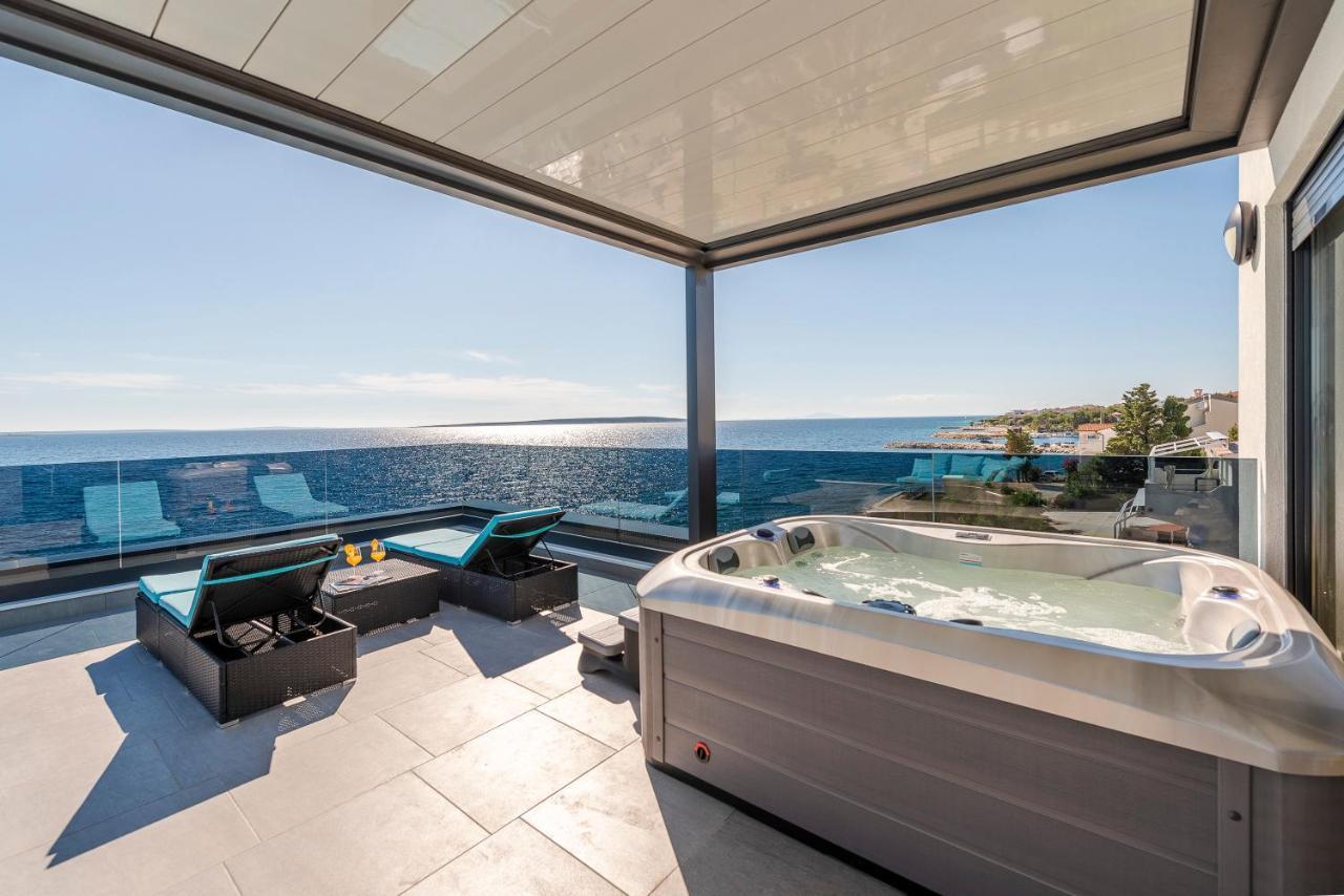 Mediteran Luxury Penthouse With Jacuzzi ماندري المظهر الخارجي الصورة