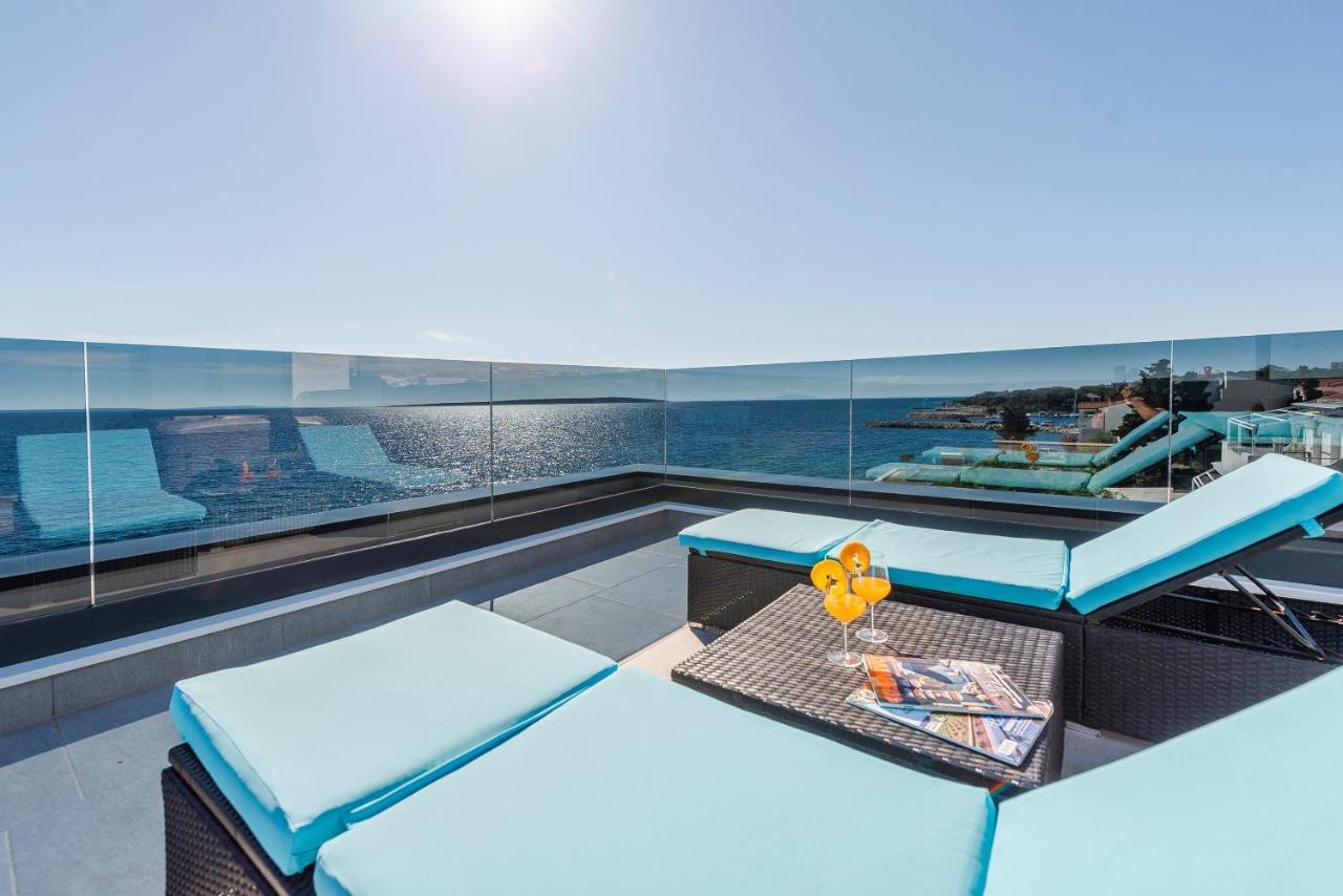 Mediteran Luxury Penthouse With Jacuzzi ماندري المظهر الخارجي الصورة