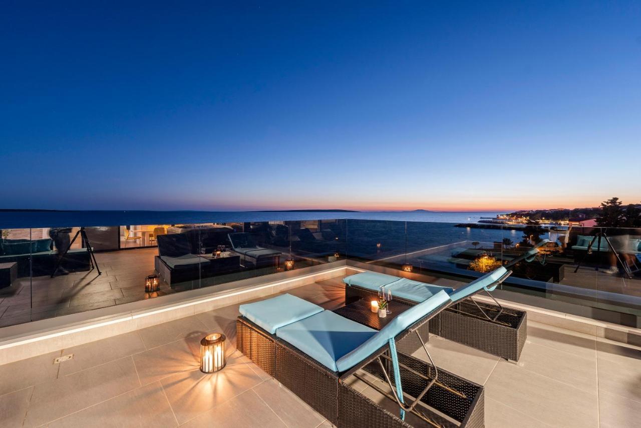 Mediteran Luxury Penthouse With Jacuzzi ماندري المظهر الخارجي الصورة