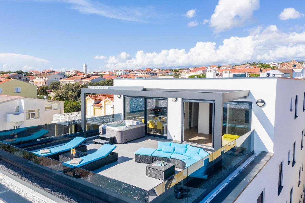 Mediteran Luxury Penthouse With Jacuzzi ماندري المظهر الخارجي الصورة